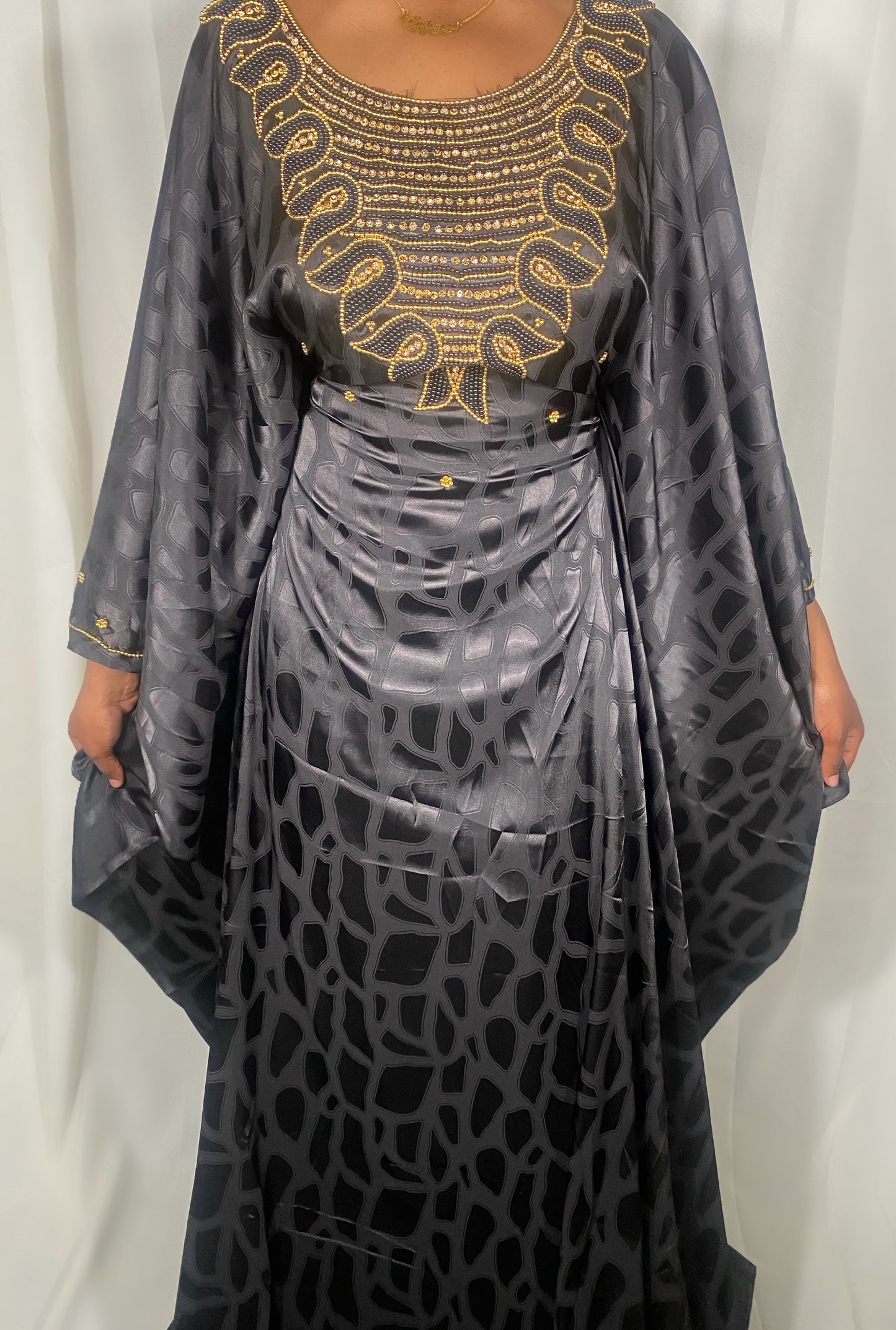 Queen-ish Abaya